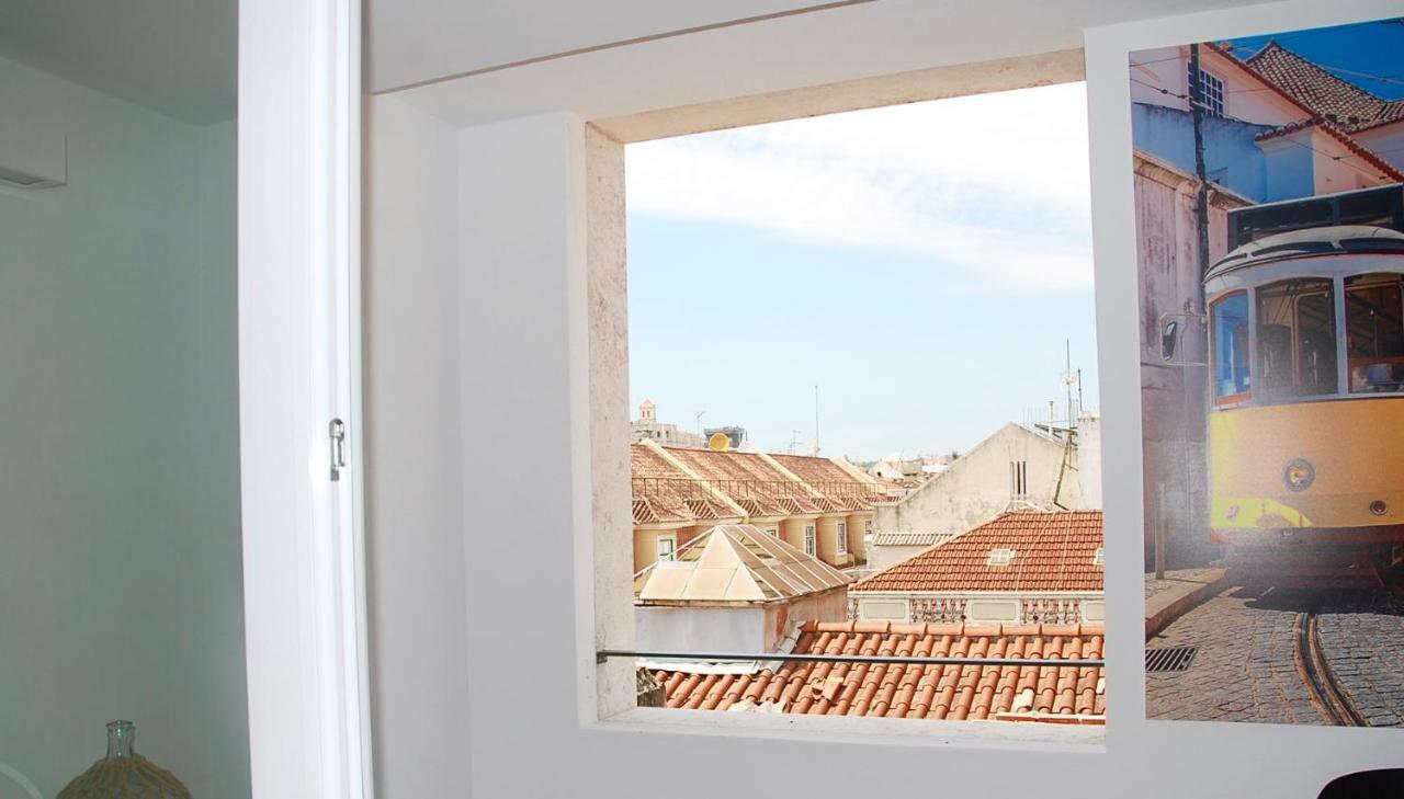 Apartment Amazing Rooftop At Center